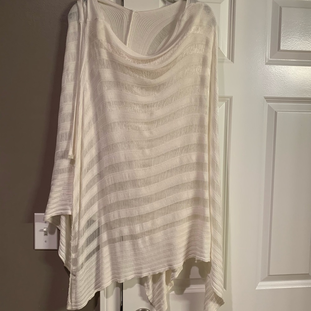 Beautiful White Shawl 🎀